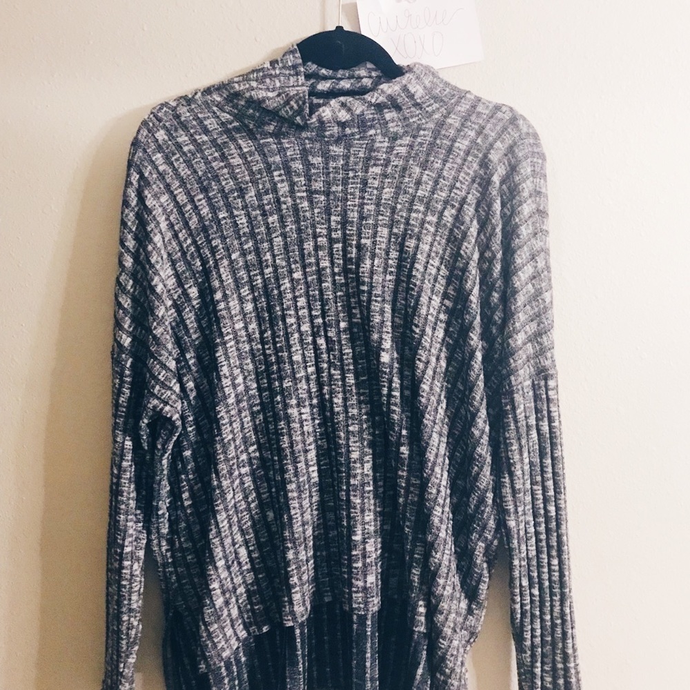 grey soft and light turtleneck